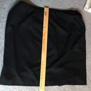 Black size 22 W Evan Picone 100 wool black skirt